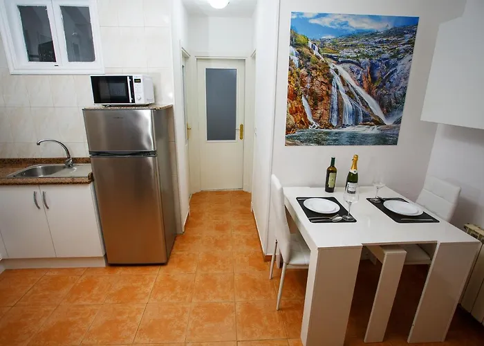 A Casina De Juan En El Centro Del Pueblo Daire Corcubión