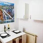 A Casina De Juan En El Centro Del Pueblo Corcubión